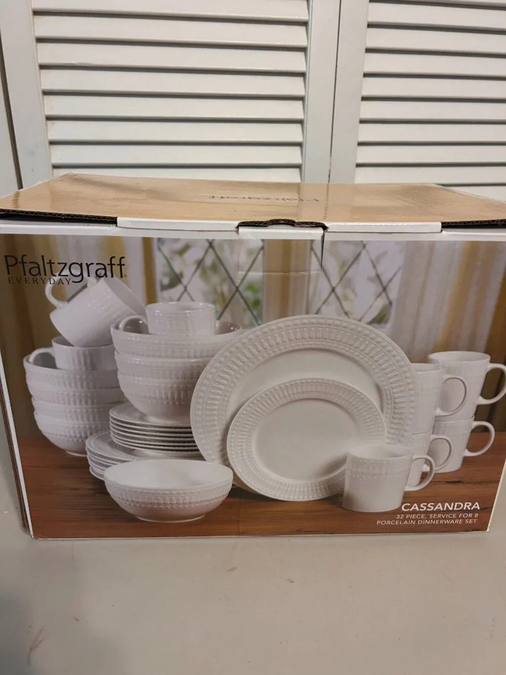 NEW IN BOX*Platzgraff Mikasa Cassandra 32 Piece Porcelain Dinnerware Set